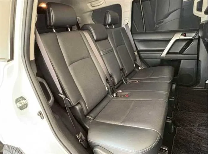 Toyota Land Cruiser Prado TX-L MAT BLACK SUNROOF 7-SEATS 2023 — миниатюра 5