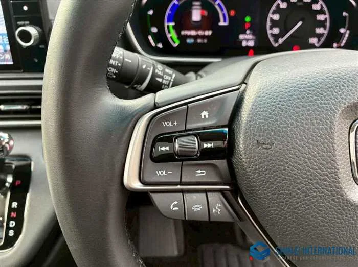Honda Odyssey 2.0e HEV Absolute EX 2022 — миниатюра 4