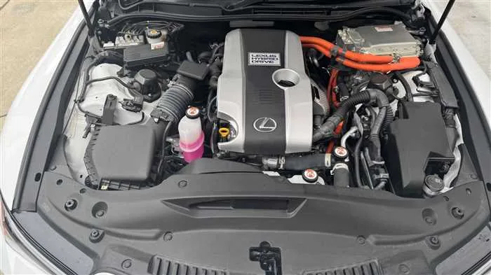 Lexus IS 300h F 2022 — миниатюра 4