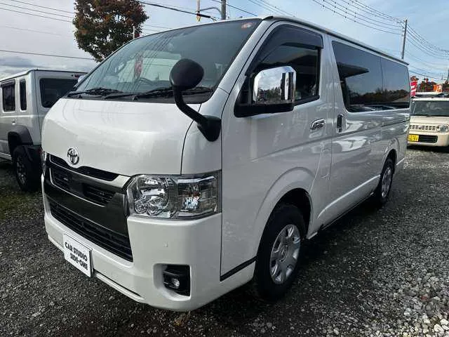 Toyota Hiace Van 2023 — миниатюра 4