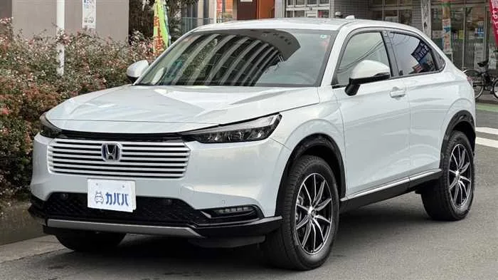 Honda VEZEL e:HEV Z 4WD 2025 — фото 1, купить с доставкой в Москву