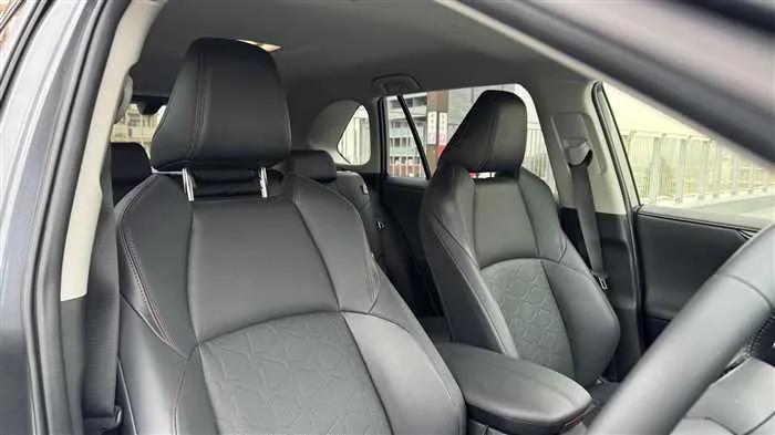 Toyota RAV4 II 2024 — миниатюра 3
