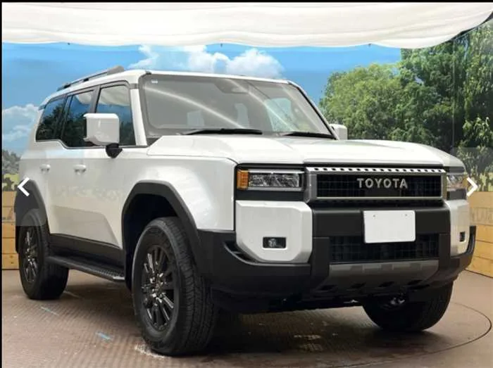 Toyota Land Cruiser VX Petrol 2024 — фото 1, купить с доставкой в Москву