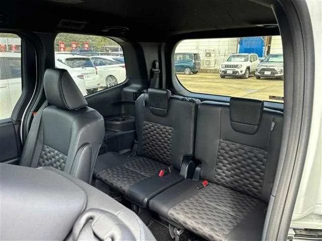 Toyota Voxy 2024 — миниатюра 5