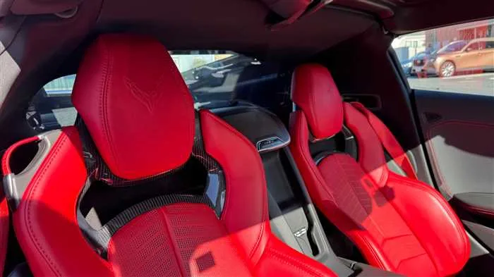 Chevrolet Corvette 2LT 2024 — миниатюра 3