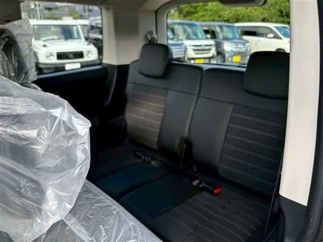 Mitsubishi Delica D:5 2025 — миниатюра 5