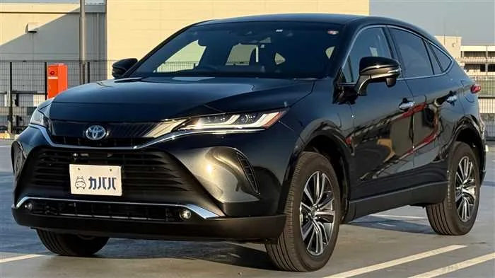 Toyota Harrier Hybrid G 2023 — фото 1, купить с доставкой в Москву