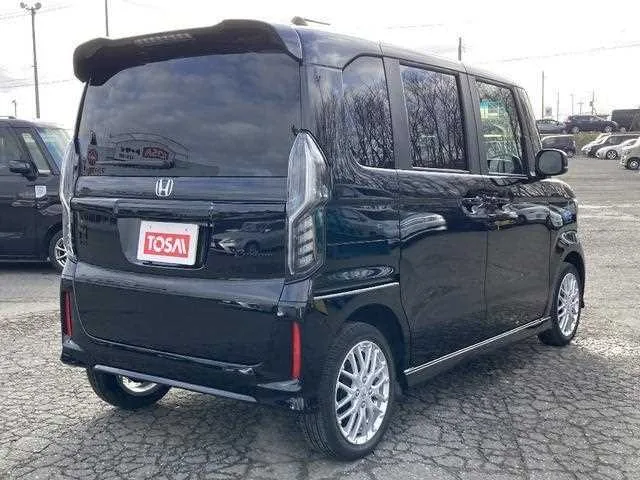 Honda N BOX 2022 — миниатюра 2