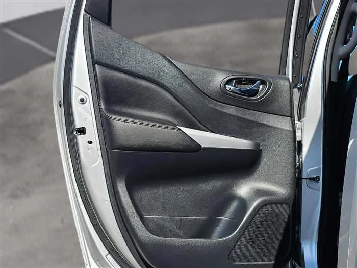 Nissan Navara 2025 — миниатюра 4