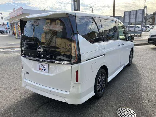 Nissan Serena 2023 — миниатюра 4