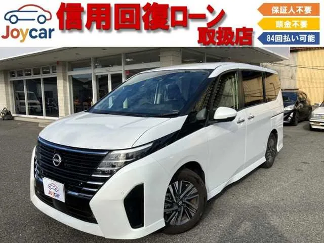 Nissan Serena 2023 — фото 1, купить с доставкой в Москву