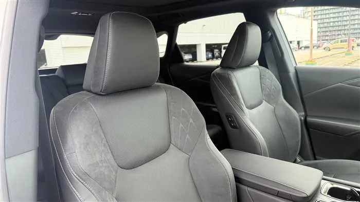 Lexus RX 350h L 4WD 2024 — миниатюра 3