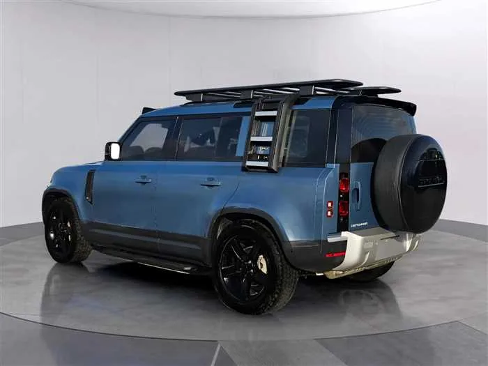 Land Rover Defender 2023 — миниатюра 3