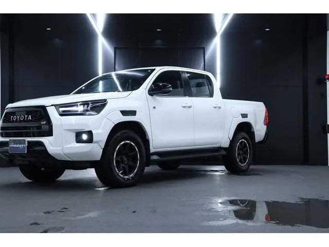 Toyota Hilux 2023 — миниатюра 4