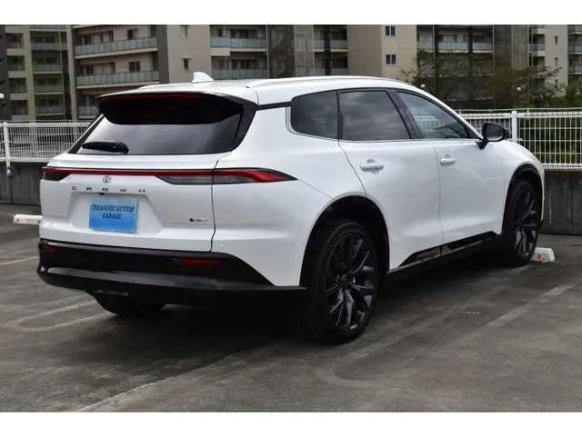 Toyota Crown Estate 2025 — миниатюра 3