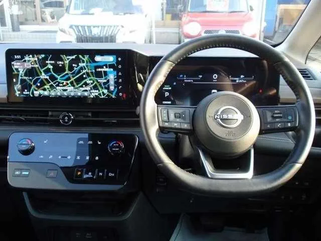 Nissan Serena 2023 — миниатюра 2