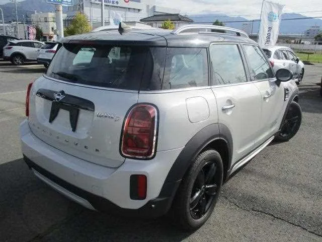 BMW MINI 2022 — миниатюра 2