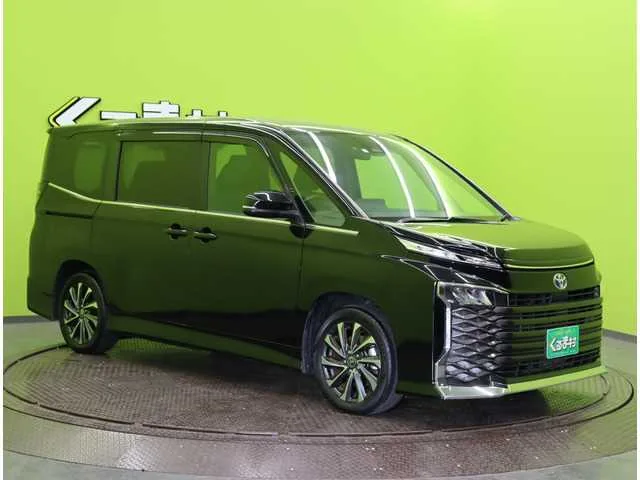 Toyota Voxy 2023 — миниатюра 5