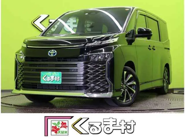Toyota Voxy 2023 — фото 1, купить с доставкой в Москву