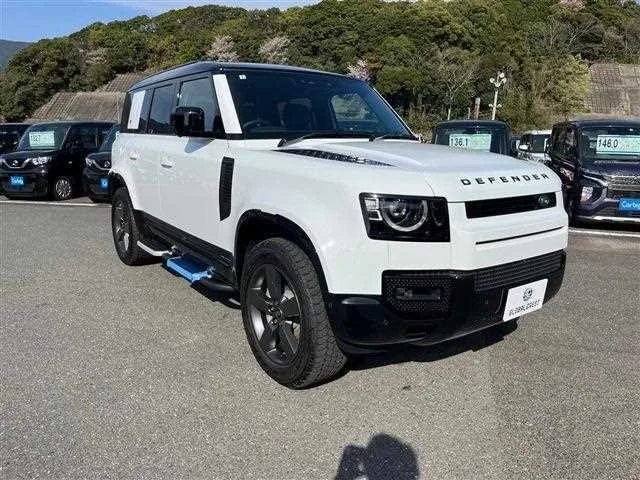 Land Rover Defender 2024 — миниатюра 5