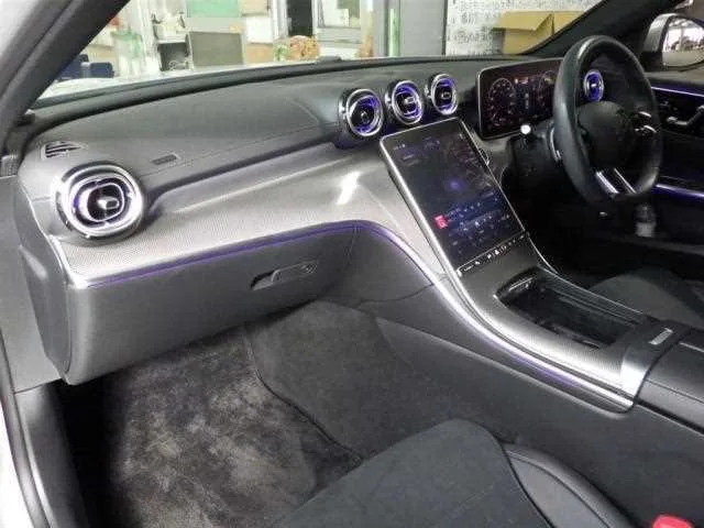 Mercedes-Benz C-Class 2024 — миниатюра 3