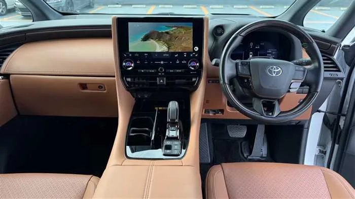 Toyota Vellfire Z 2024 — миниатюра 5