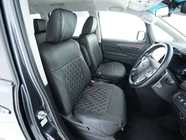 Mitsubishi Delica D:5 2023 — миниатюра 3