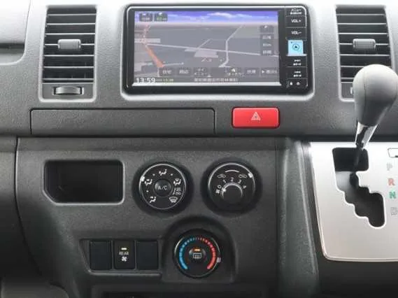 Toyota Hiace Van 2023 — миниатюра 5