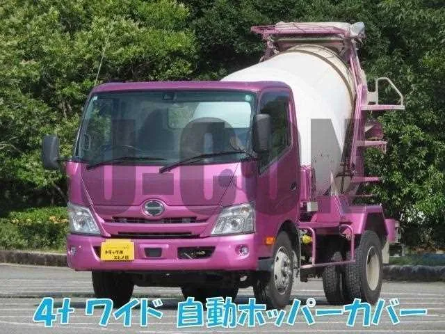 Hino Dutro 2022 — фото 1, купить с доставкой в Москву