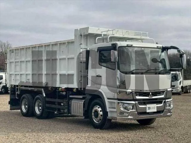 Mitsubishi Fuso Super Great 2022 — миниатюра 2