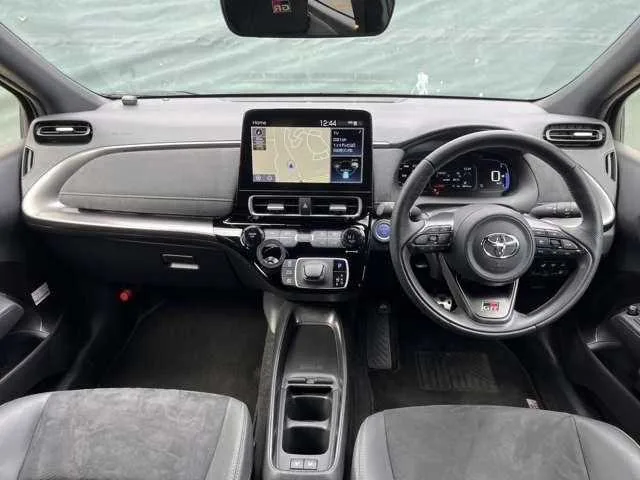 Toyota AQUA 2023 — миниатюра 2