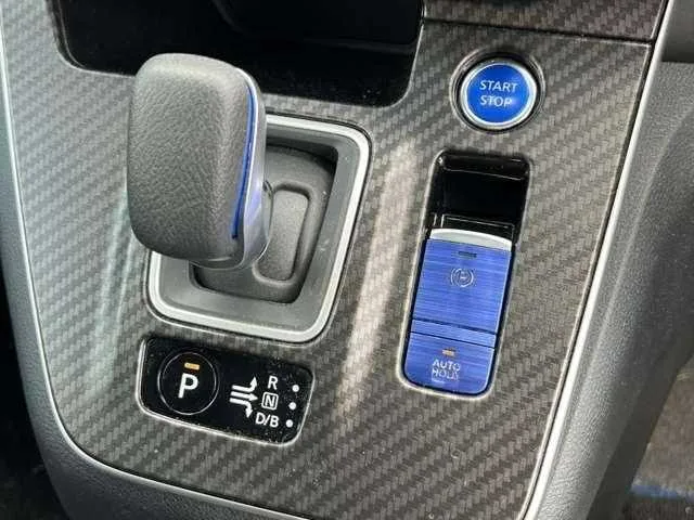 Nissan Serena 2022 — миниатюра 2