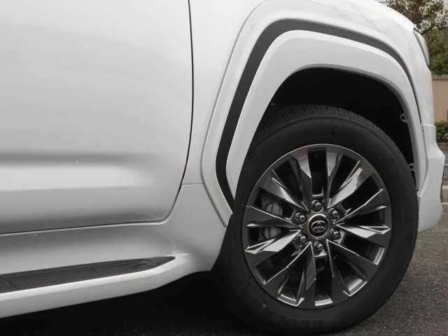 Toyota Land Cruiser 2024 — миниатюра 5