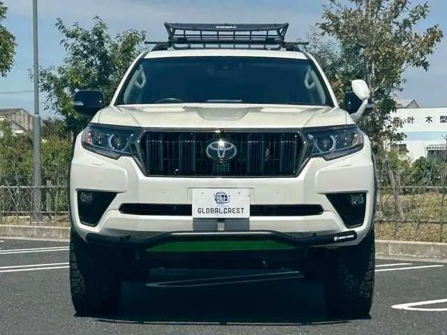 Toyota Land Cruiser Prado 2022 — миниатюра 3