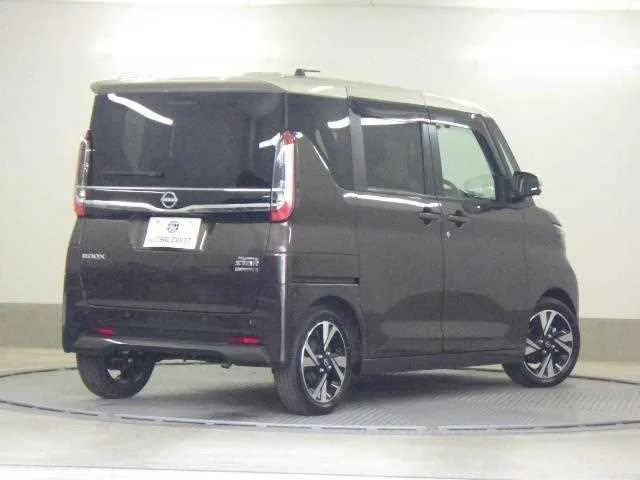 Nissan ROOX 2025 — миниатюра 2