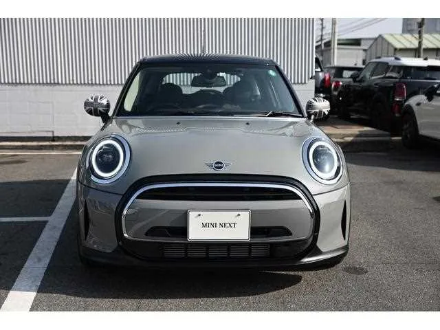 BMW MINI 2022 — миниатюра 4