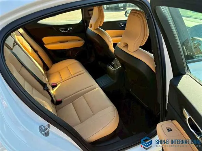 Volvo S60 Recharge Ultimate T6 AWD Plug In Hybrid/SR 2024 — миниатюра 3