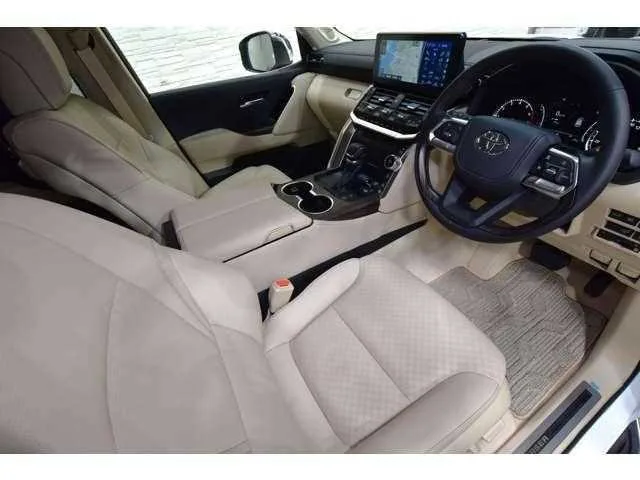 Toyota Land Cruiser 2024 — миниатюра 3