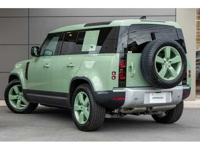 Land Rover Defender 2023 — миниатюра 5