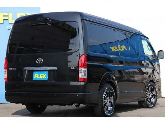Toyota Hiace Wagon 2022 — миниатюра 2