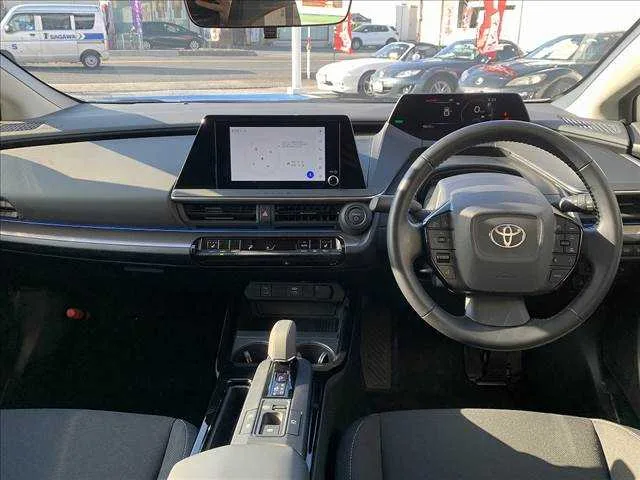 Toyota Prius G 4WD Toyota Safety Sense 2024 — миниатюра 2