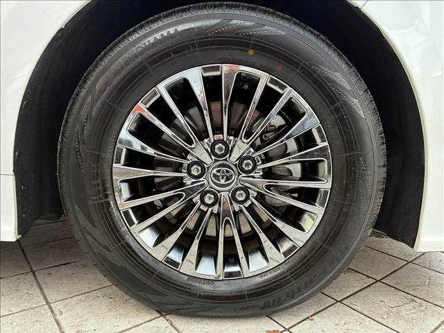 Toyota Alphard HYBRID Executive Lounge 4WD 2024 — миниатюра 4