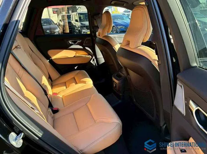 Volvo XC60 Recharge Ultimate T6 AWD PlugIn Hybrid 4WD 2024 — миниатюра 3