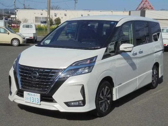 Nissan Serena 2022 — фото 1, купить с доставкой в Москву