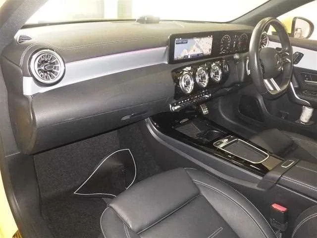 Mercedes-Benz A-Class 2024 — миниатюра 3