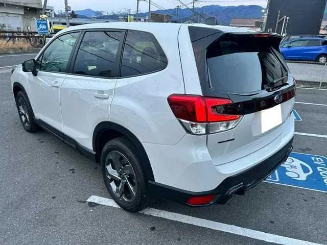 Subaru Forester 2022 — миниатюра 5
