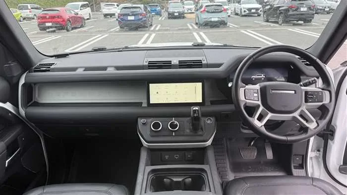 Land Rover Defender 110 S D300 2024 — миниатюра 5