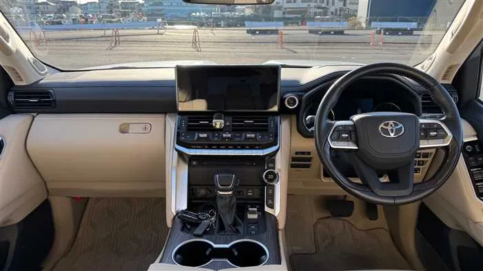 Toyota Land Cruiser ZX 2023 — миниатюра 5