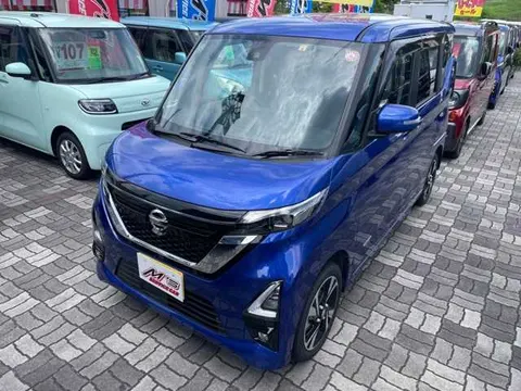 Nissan ROOX 2022 купить в Москве