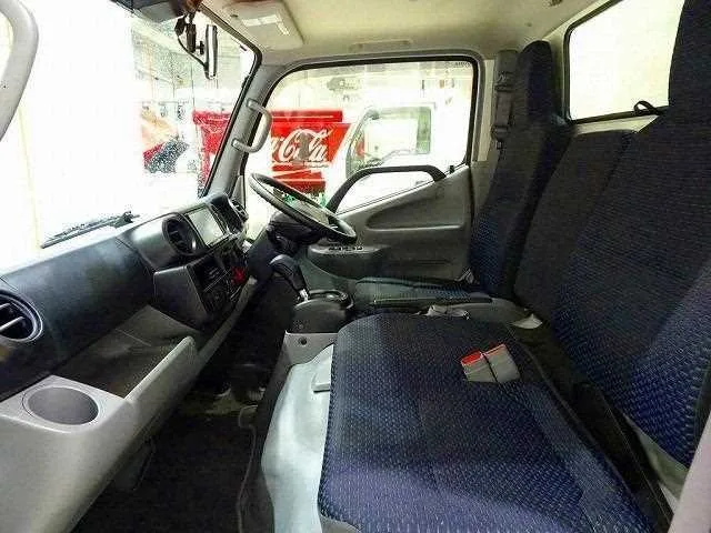 Toyota Dyna Truck 2023 — миниатюра 3